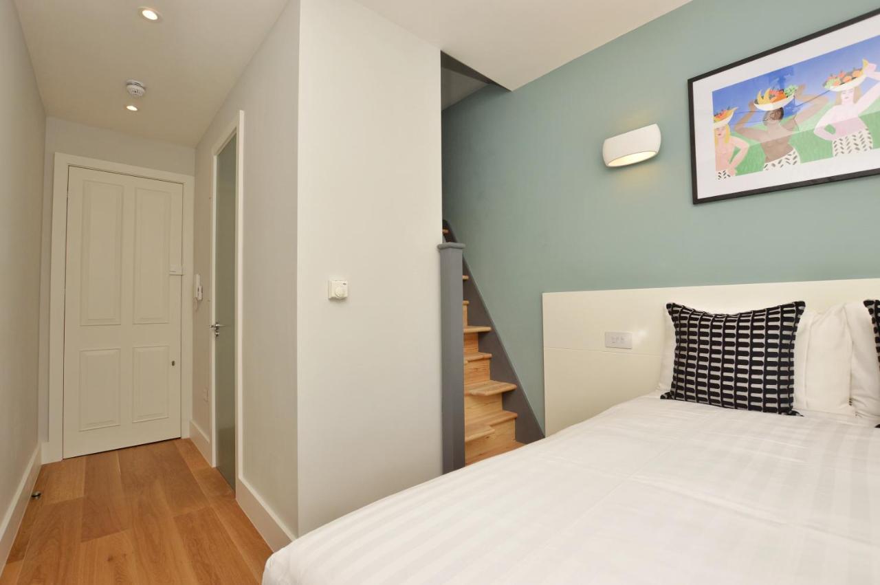 Top Floor One-Bedroom Apartment Split Level
