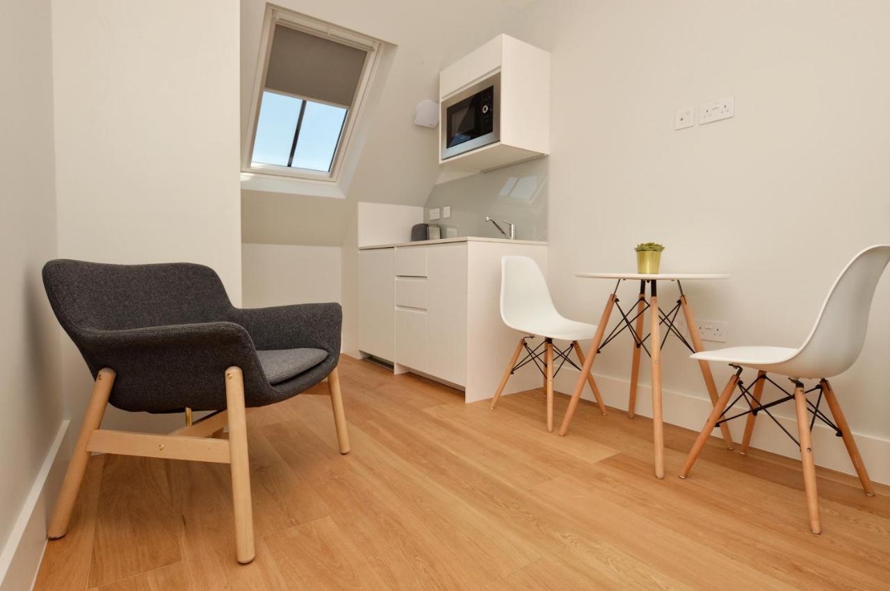 Top Floor One-Bedroom Apartment Split Level