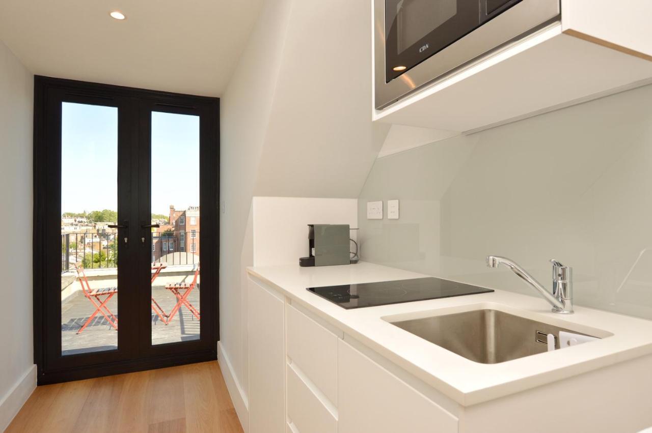 Top Floor One-Bedroom Apartment Split Level