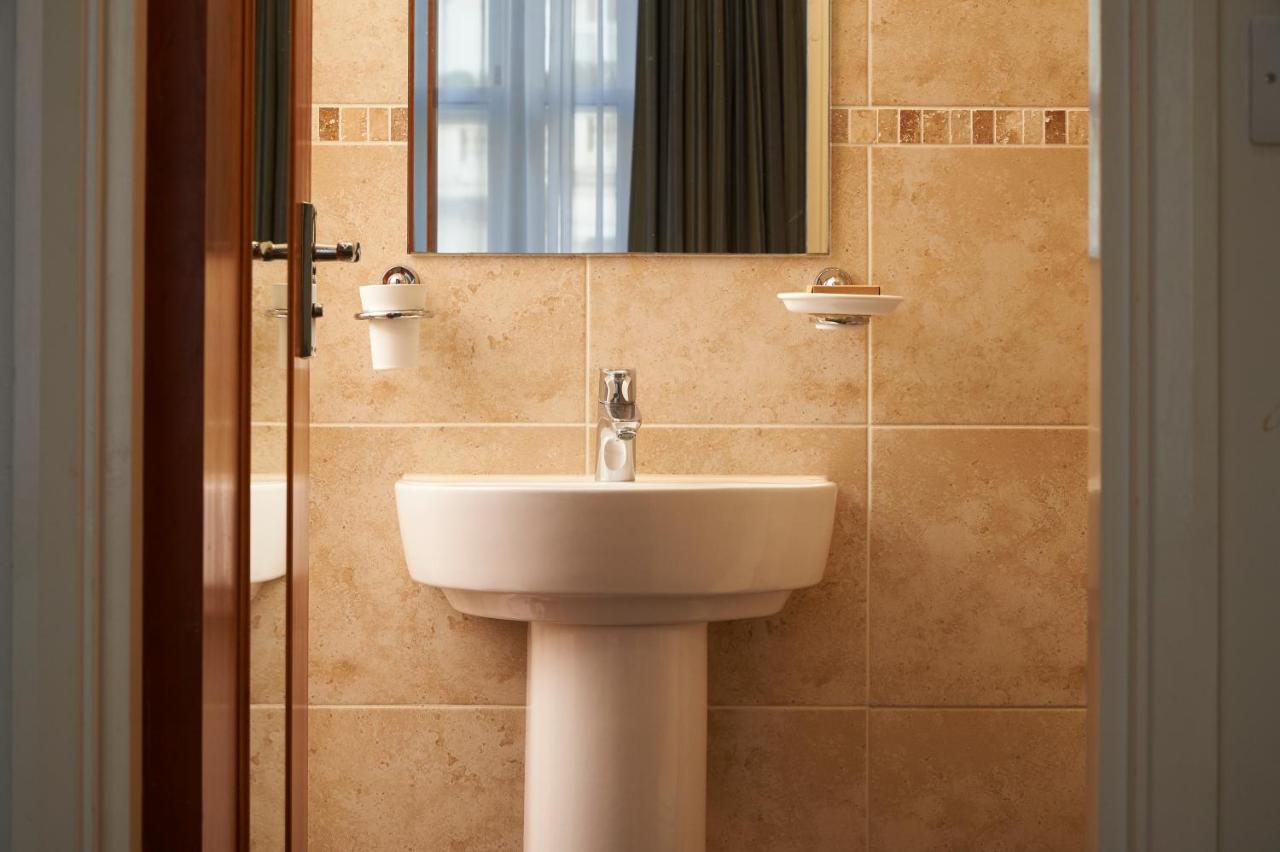 Single Room Shower