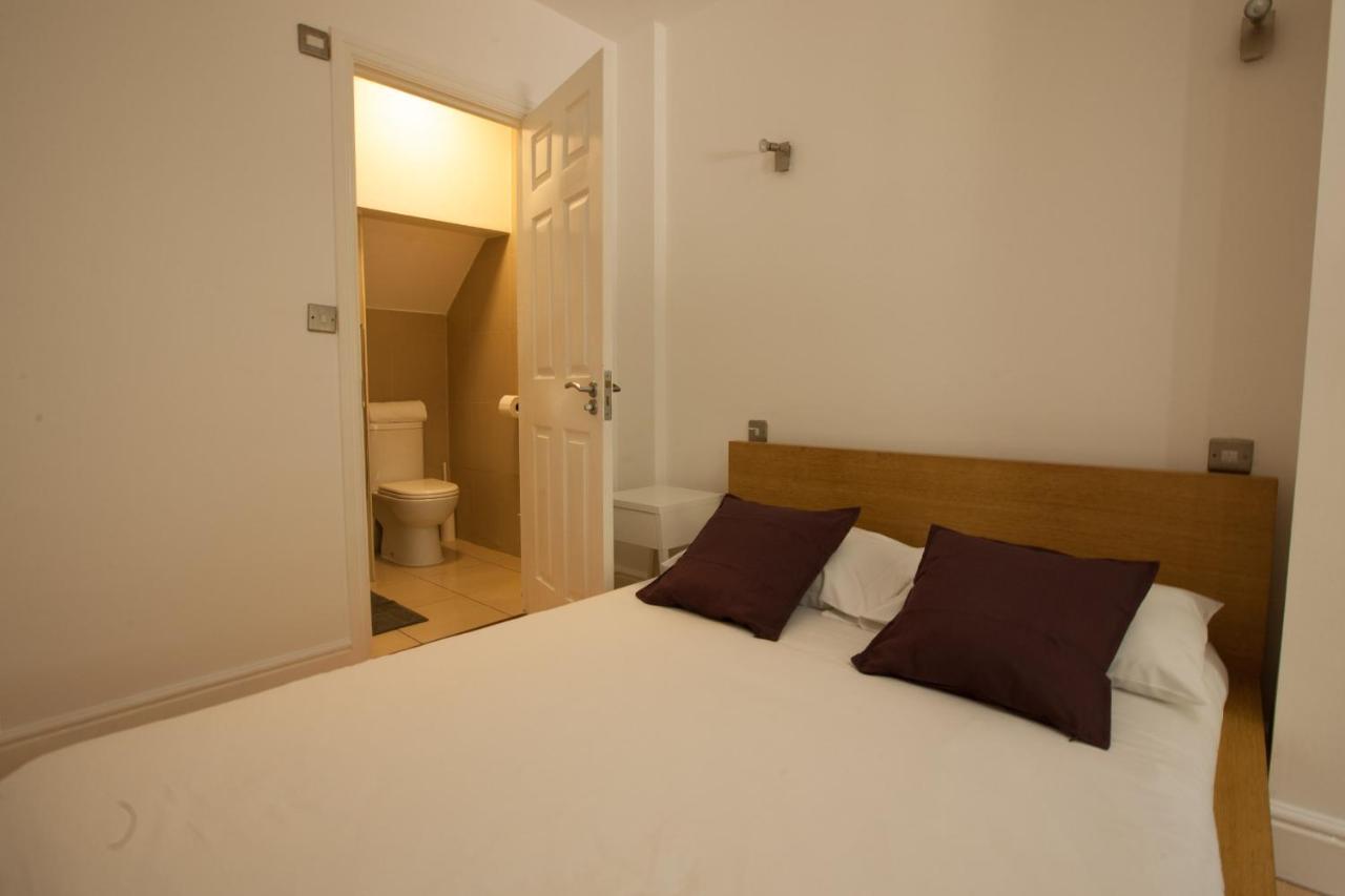Double Room Private Bathroom