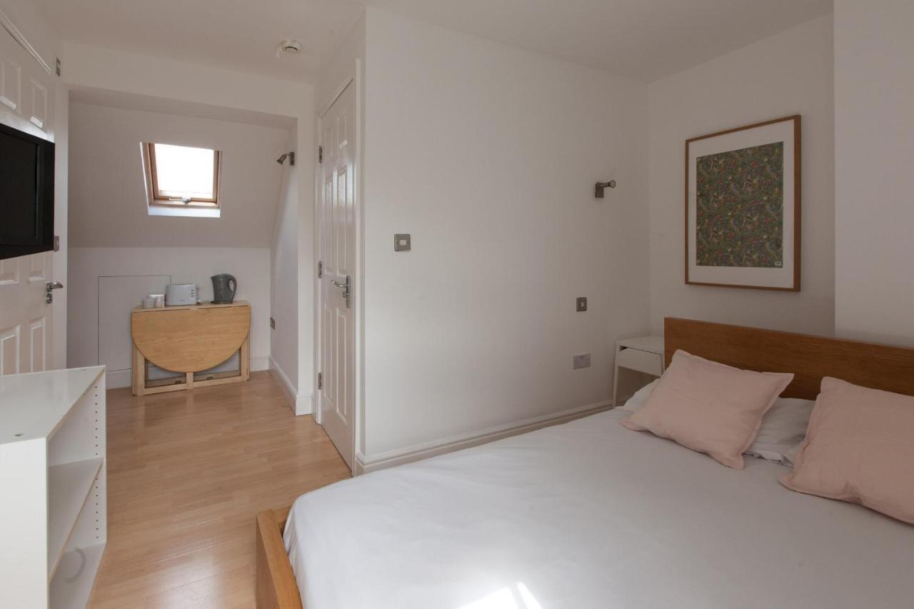 Double Room Private Bathroom