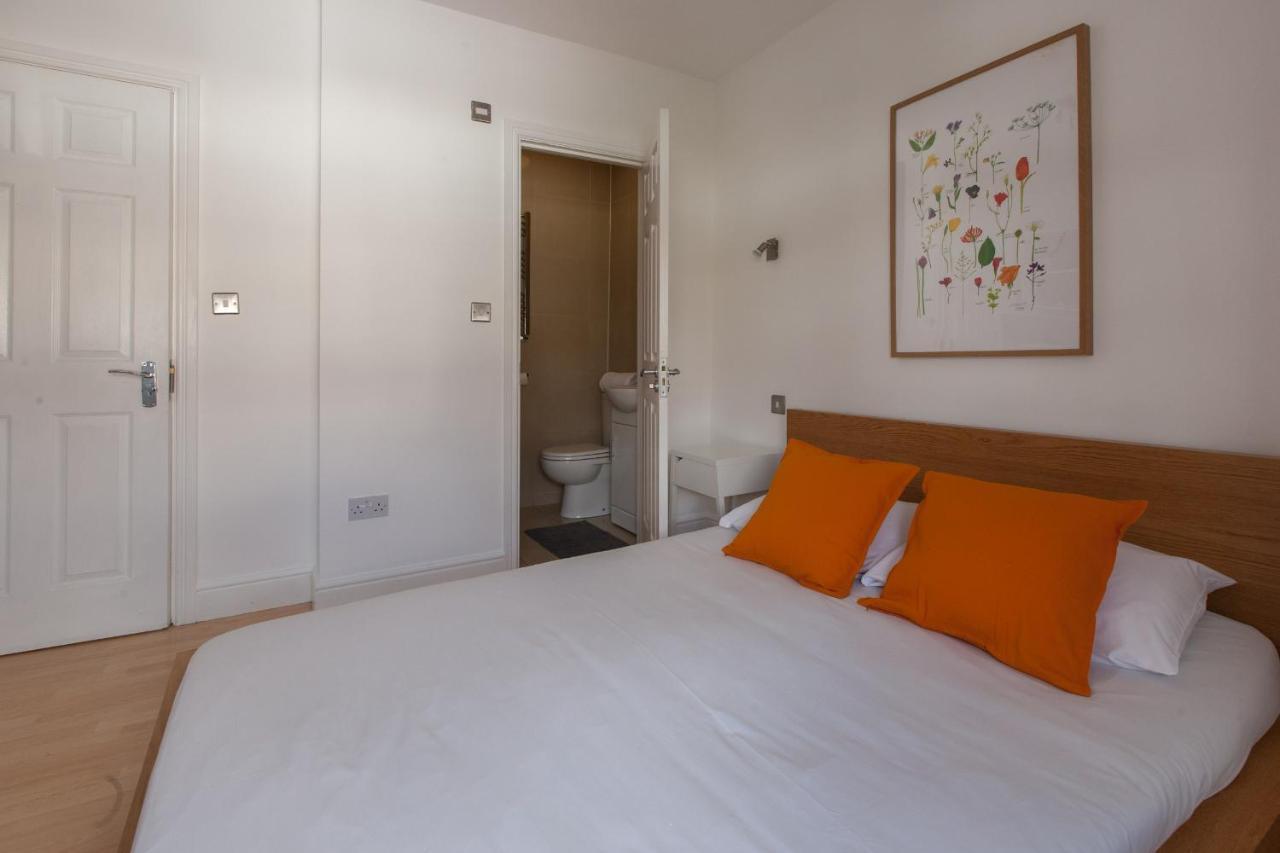 Double Room Private Bathroom
