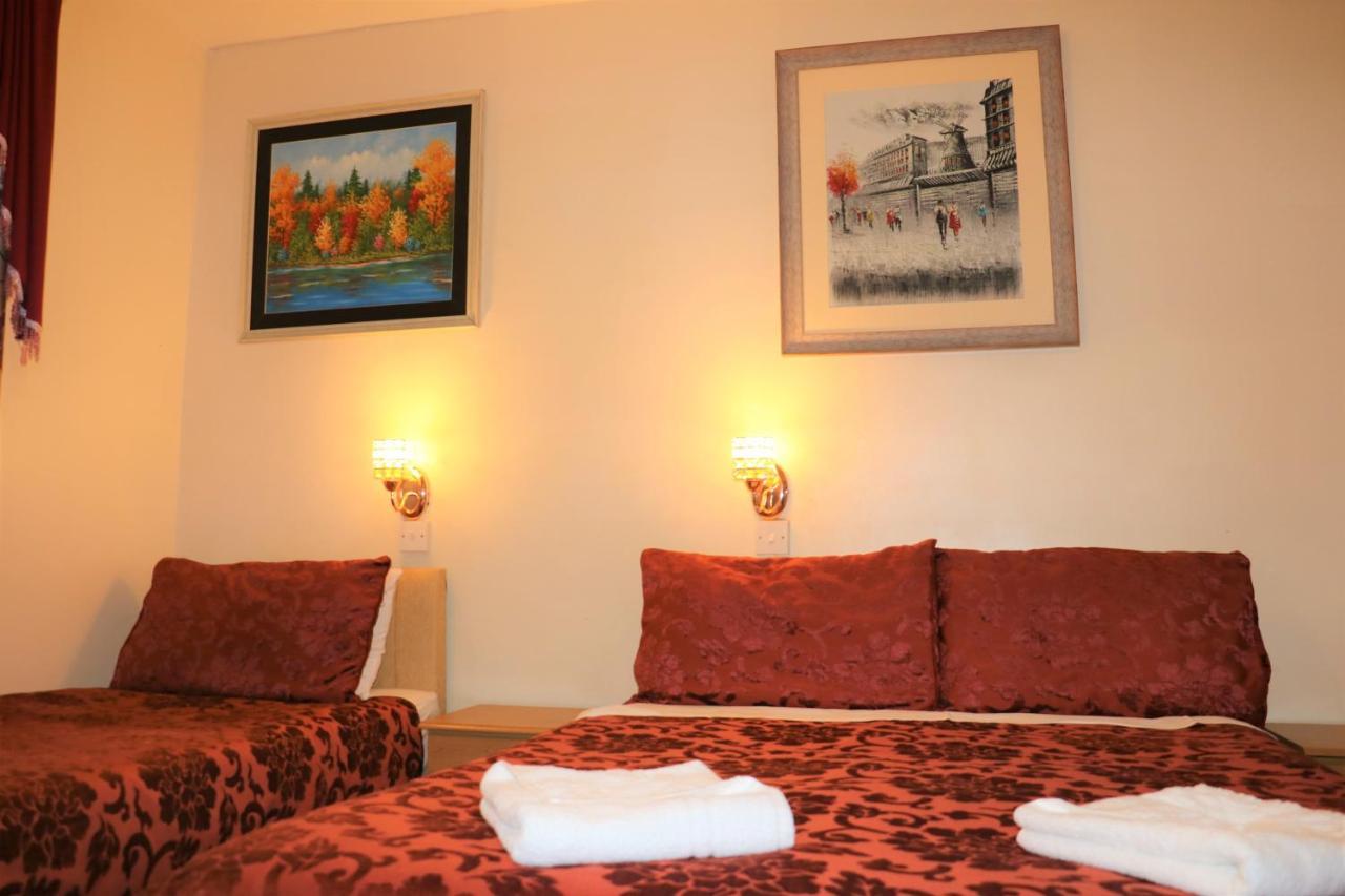 Family room 5