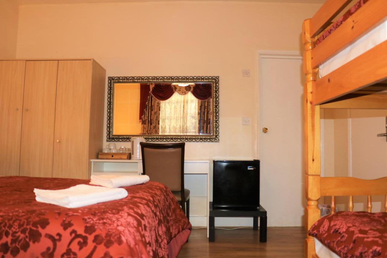 Family room 5