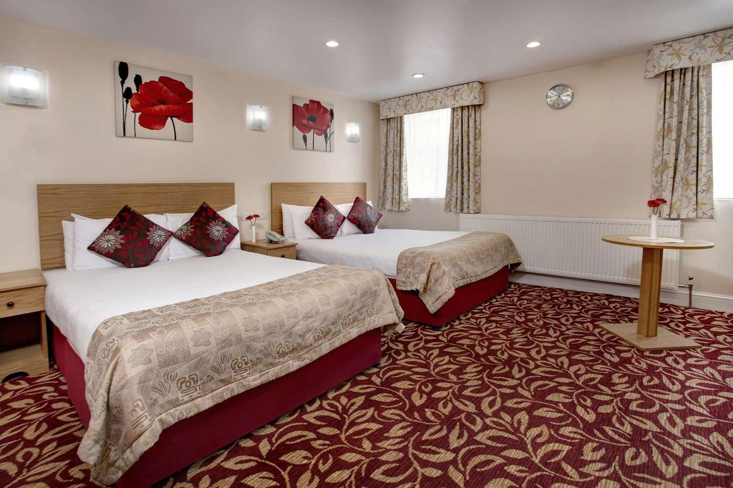 Standard Twin Room - Non-Smoking