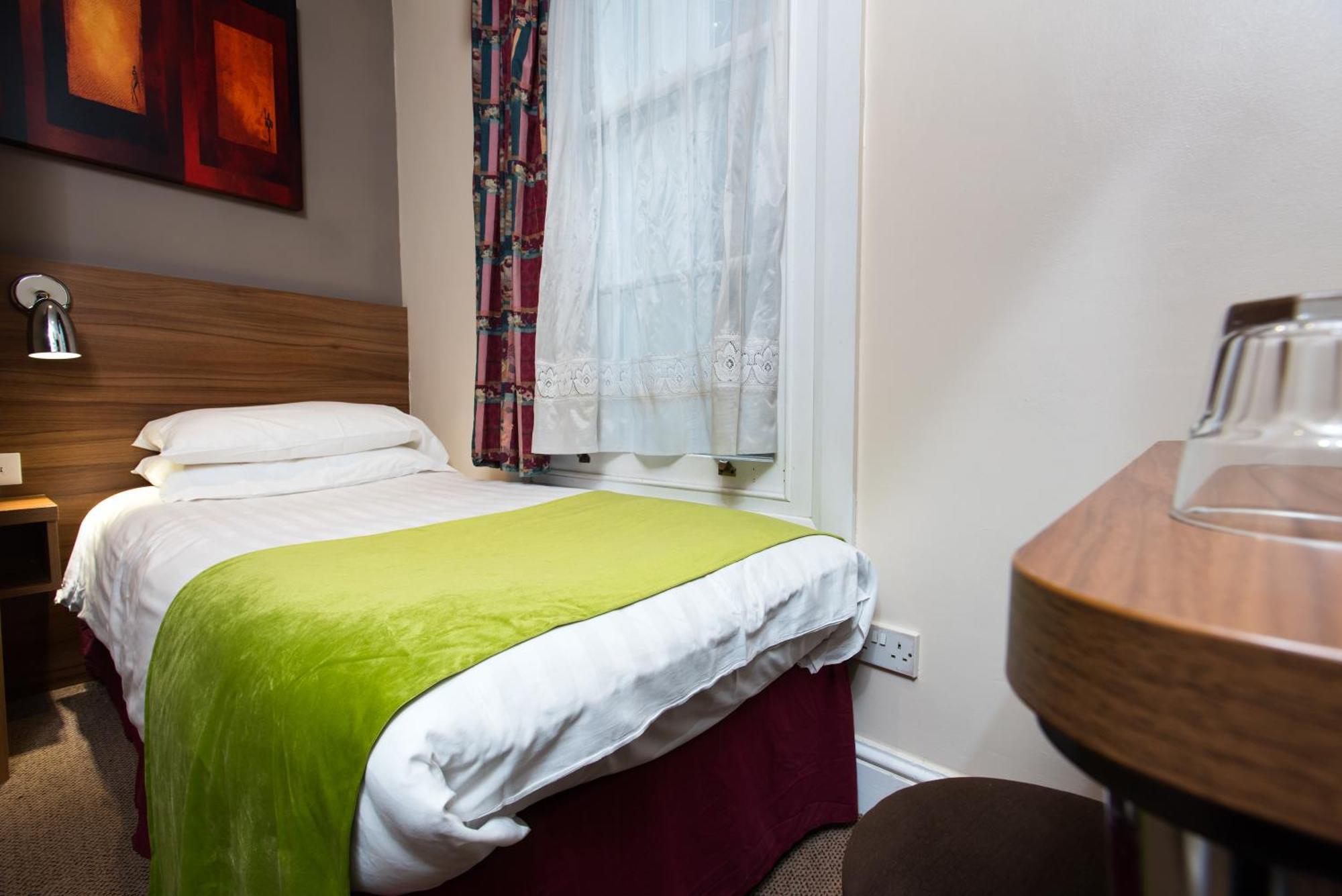 Double Room Shared Toilet