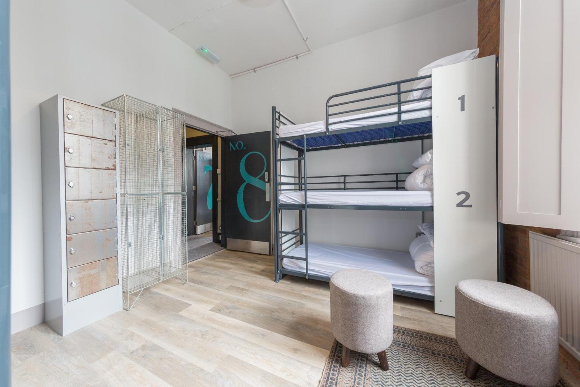 6-Bed Mixed Dormitory Room,992121115:JPEG