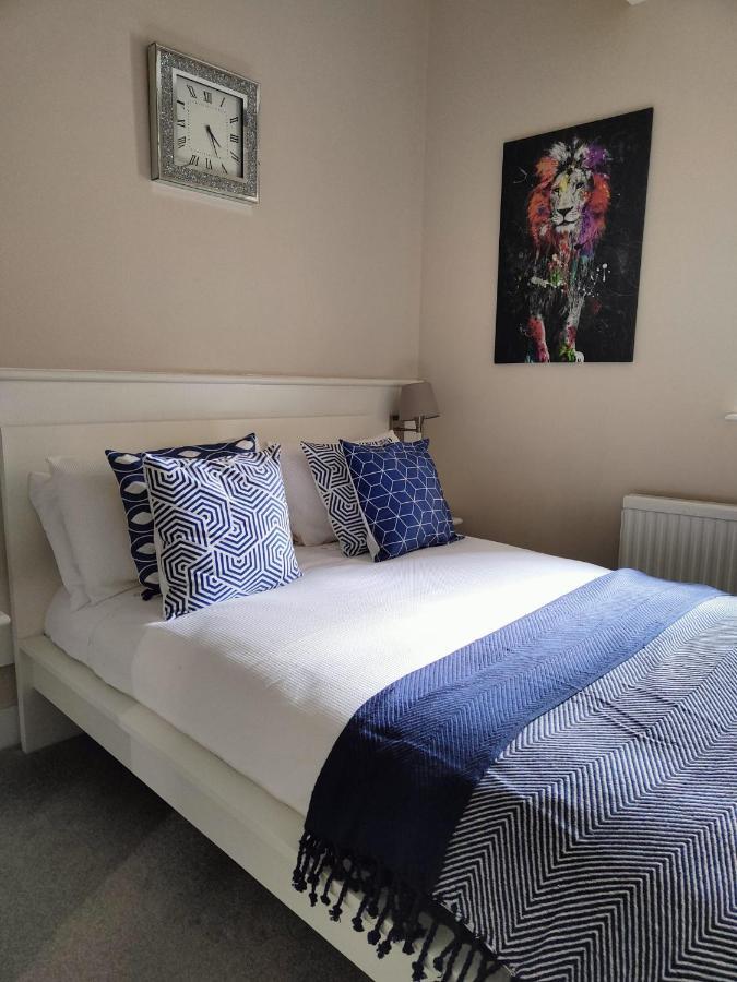 Standard Queen Room,1296918760:JPEG