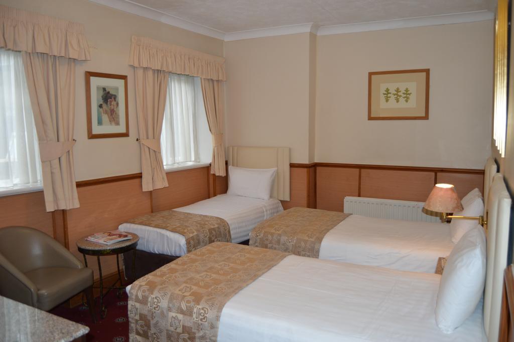 Executive Triple Room
