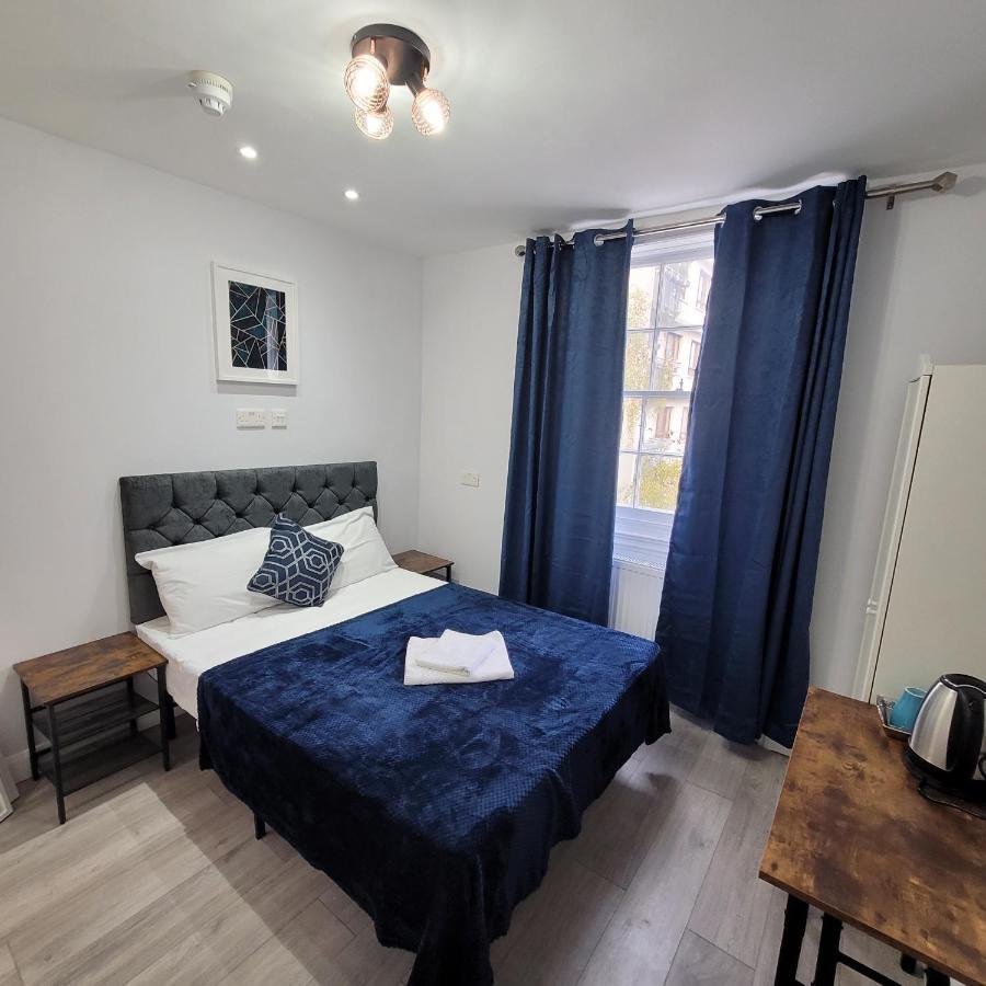 Double Room Private Bathroom