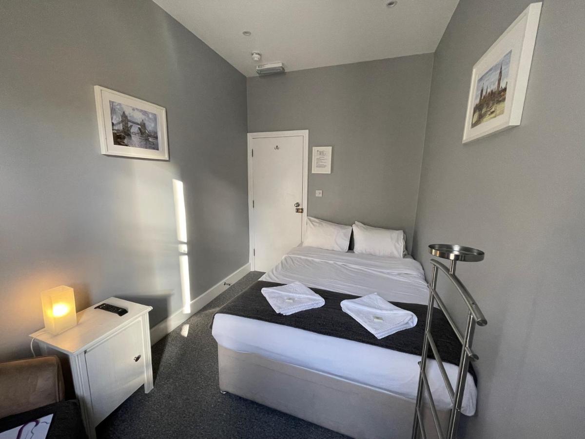 Double Room with Shared Bathroom,1588534750:JPEG