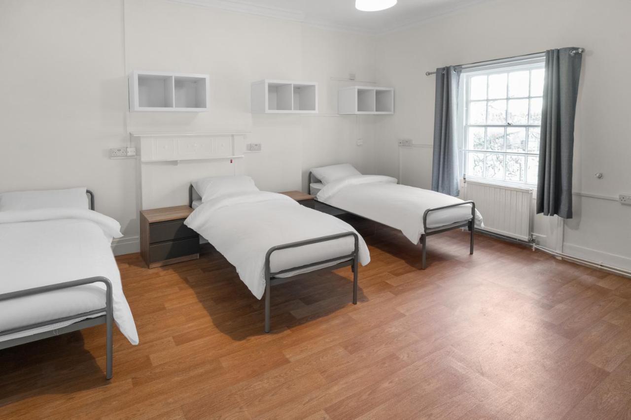 Single bed in Female Triple Room