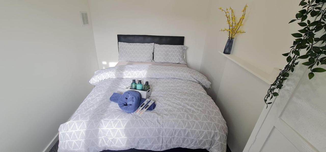 Double Room,1469827232:JPEG