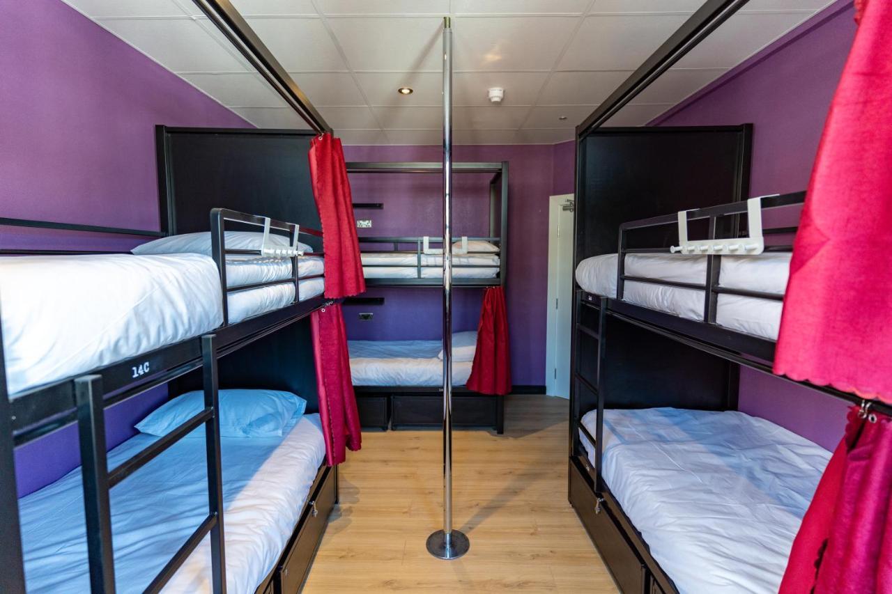 Bed 6-Bed Female Dormitory Room