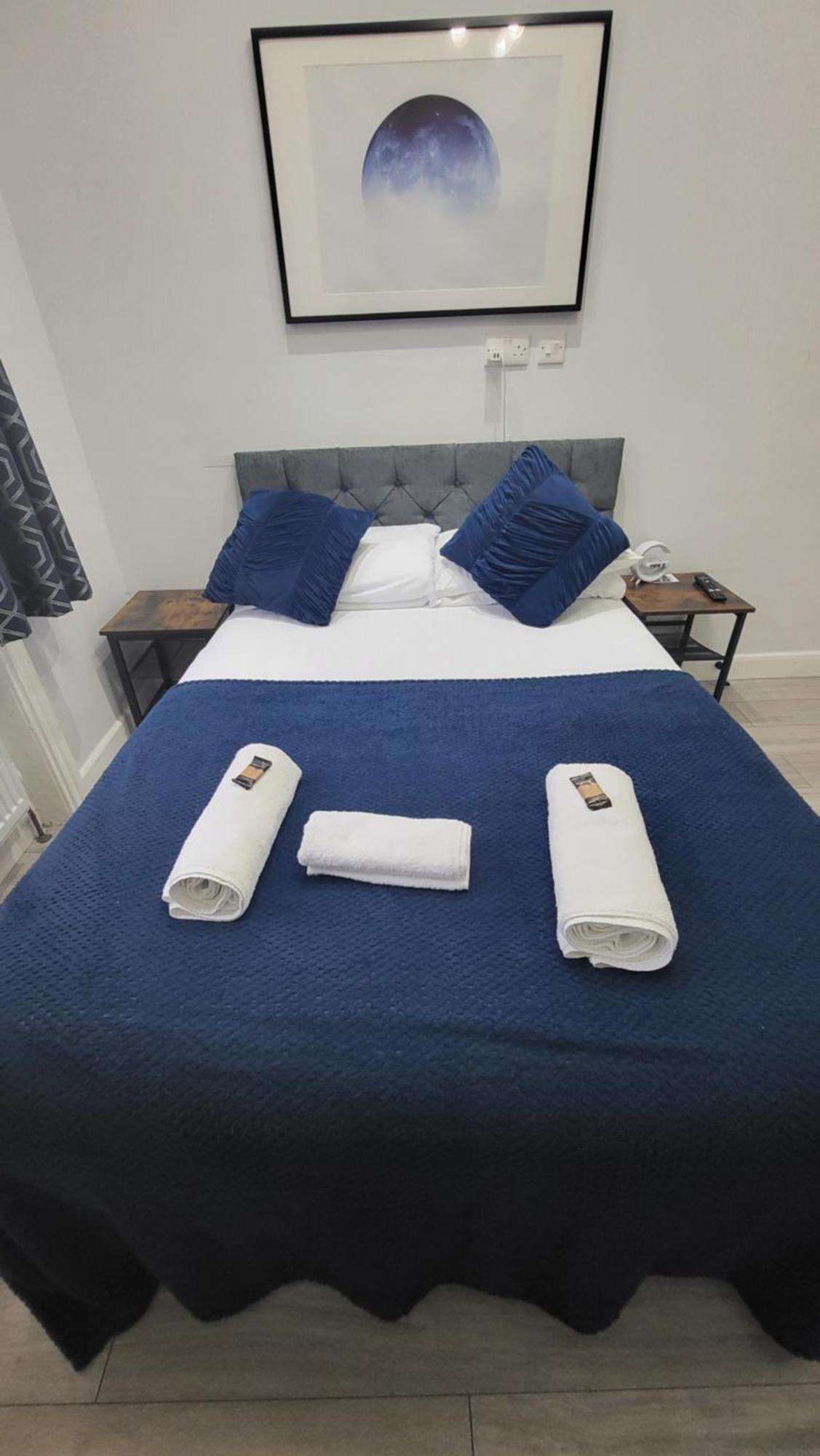 Double Room Private Bathroom