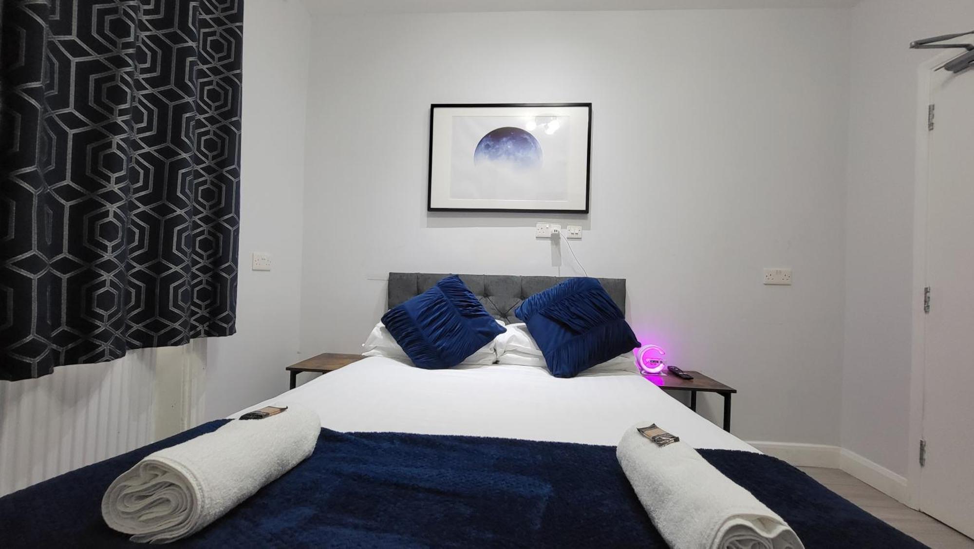 Double Room Private Bathroom