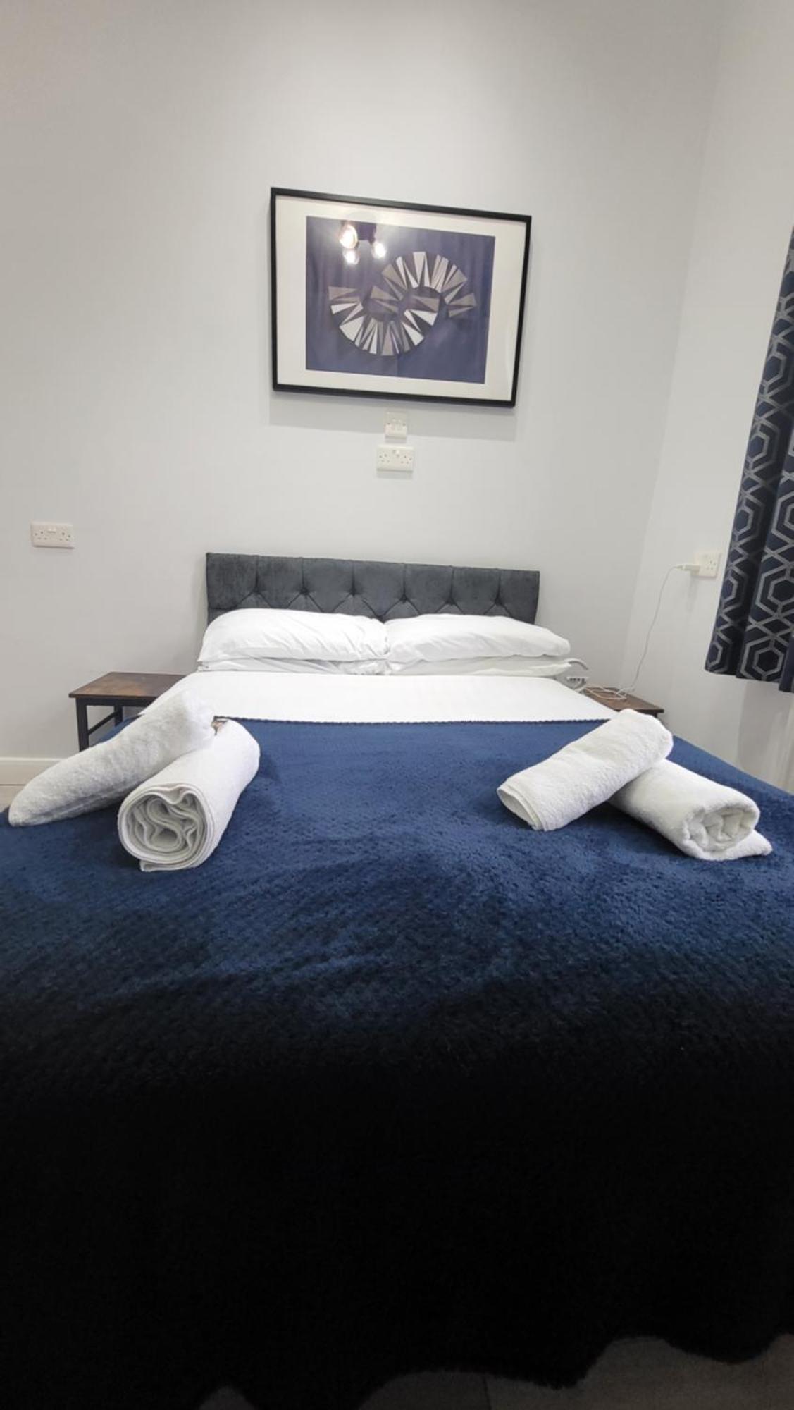 Double Room Private Bathroom
