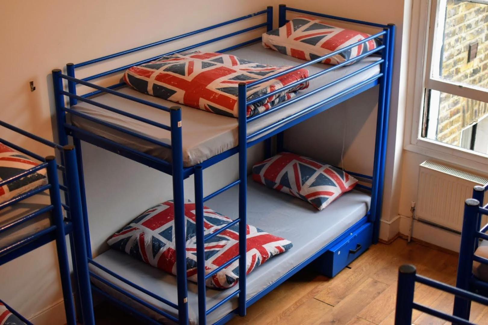 Bed in 6-Bed Mixed Dormitory Room