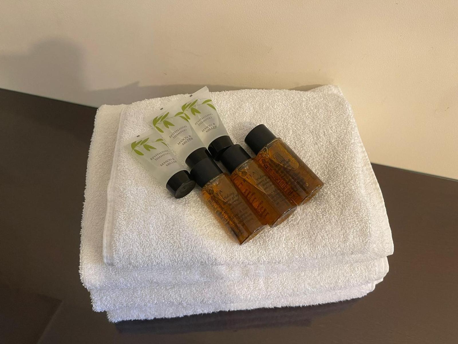 Deluxe Twin Room,1556845483:JPEG