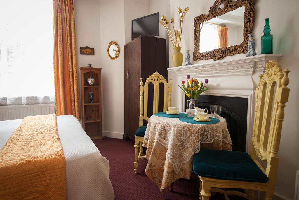Classic Double or Twin Room