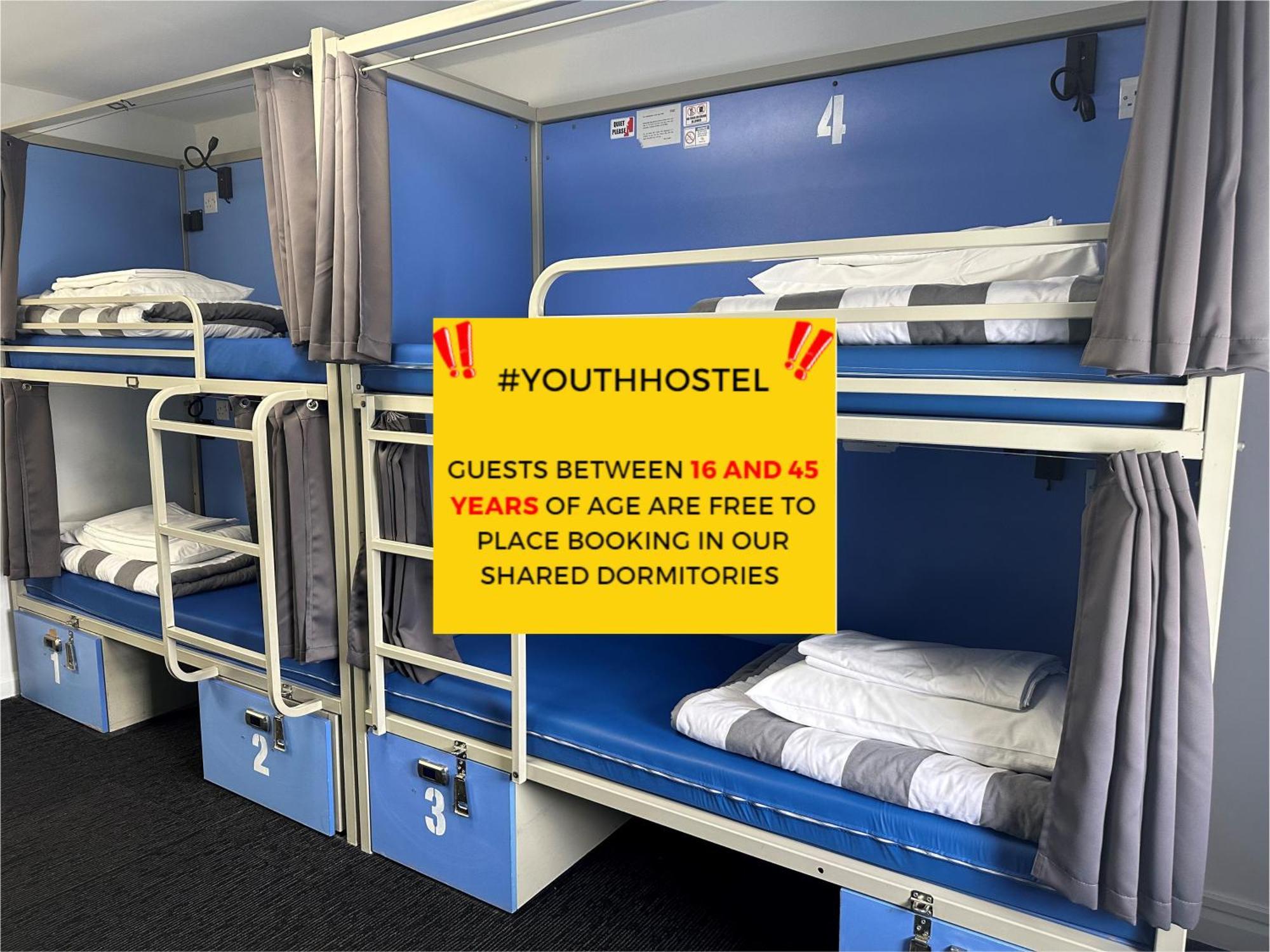 Bed 4-Bed Mixed Dormitory Room Private Bathroom 18-45 Years