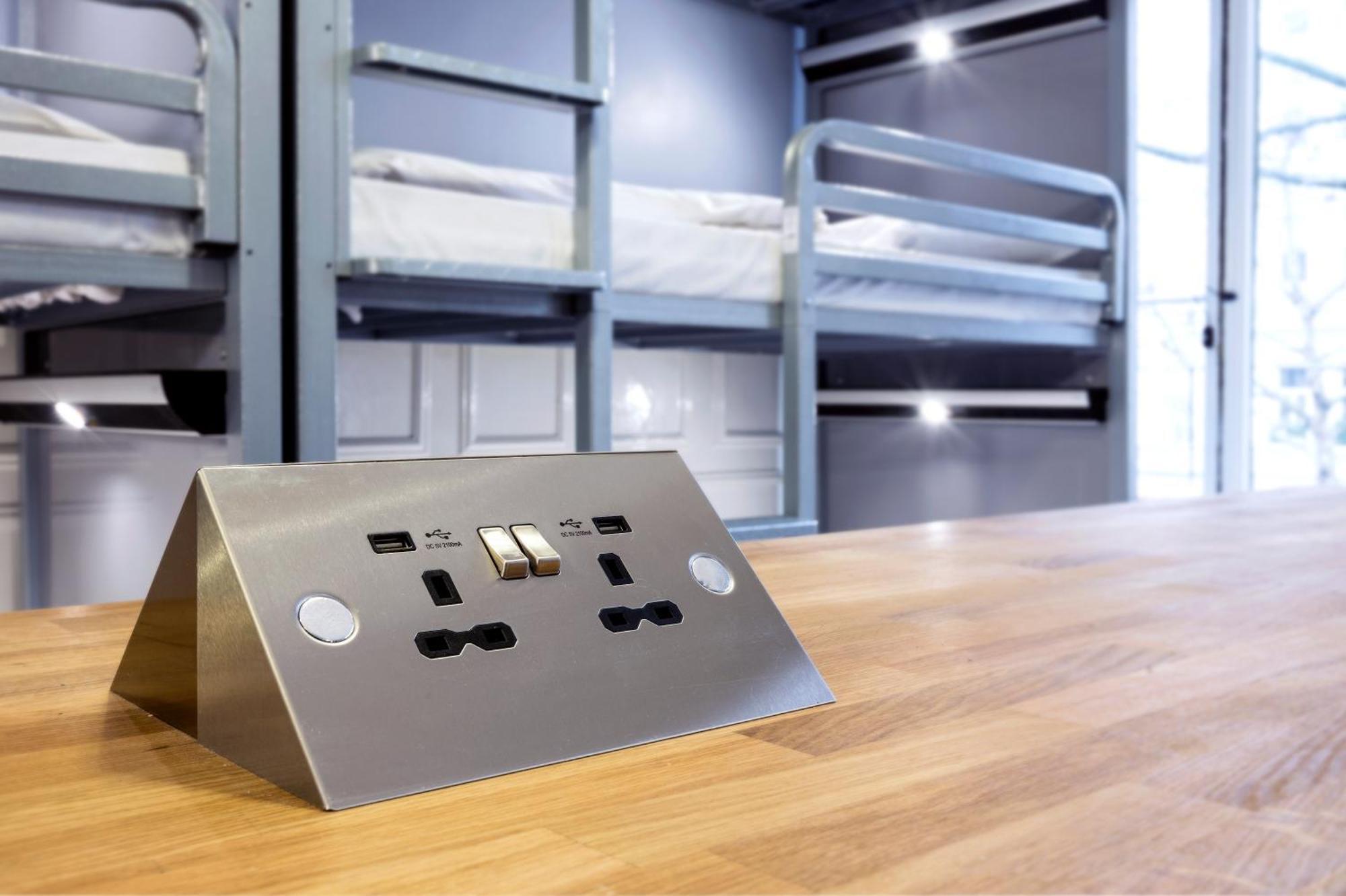 Bed 15-Bed Mixed Dorm Ensuite 18–40 years