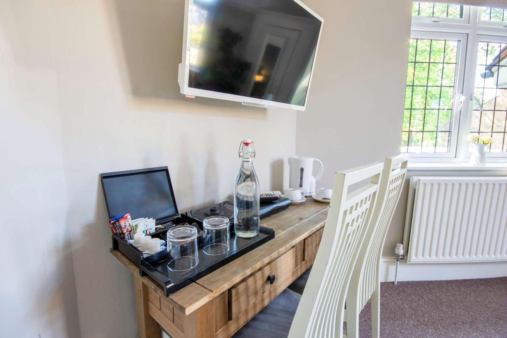 Double Room with Shared Bathroom