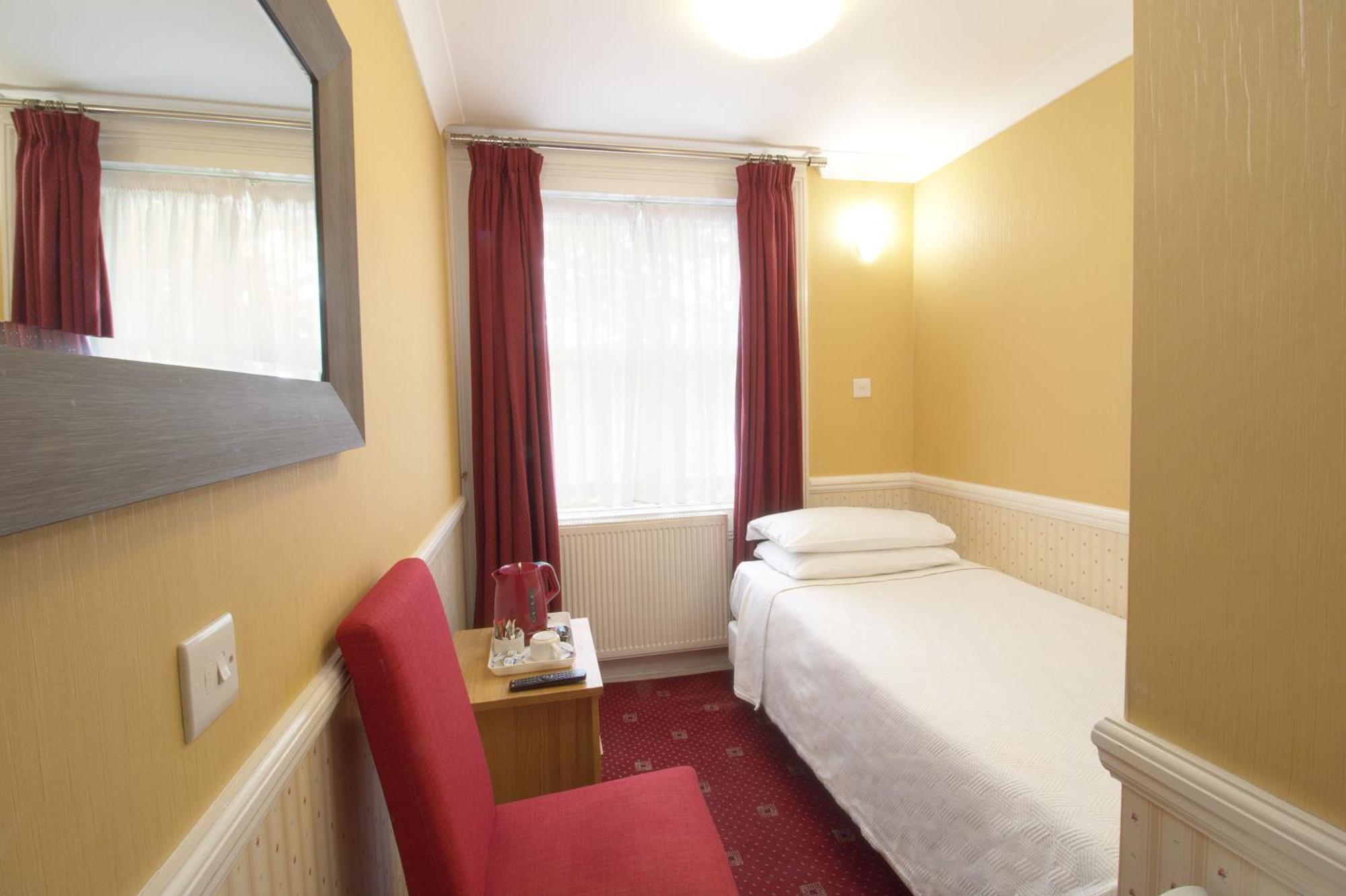 Single Room with Shower