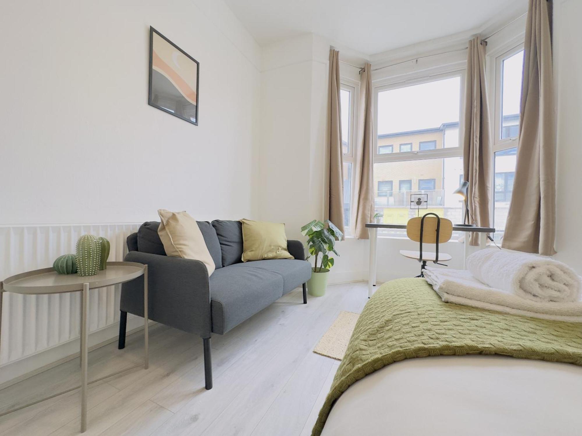 Double Room with Shared Bathroom