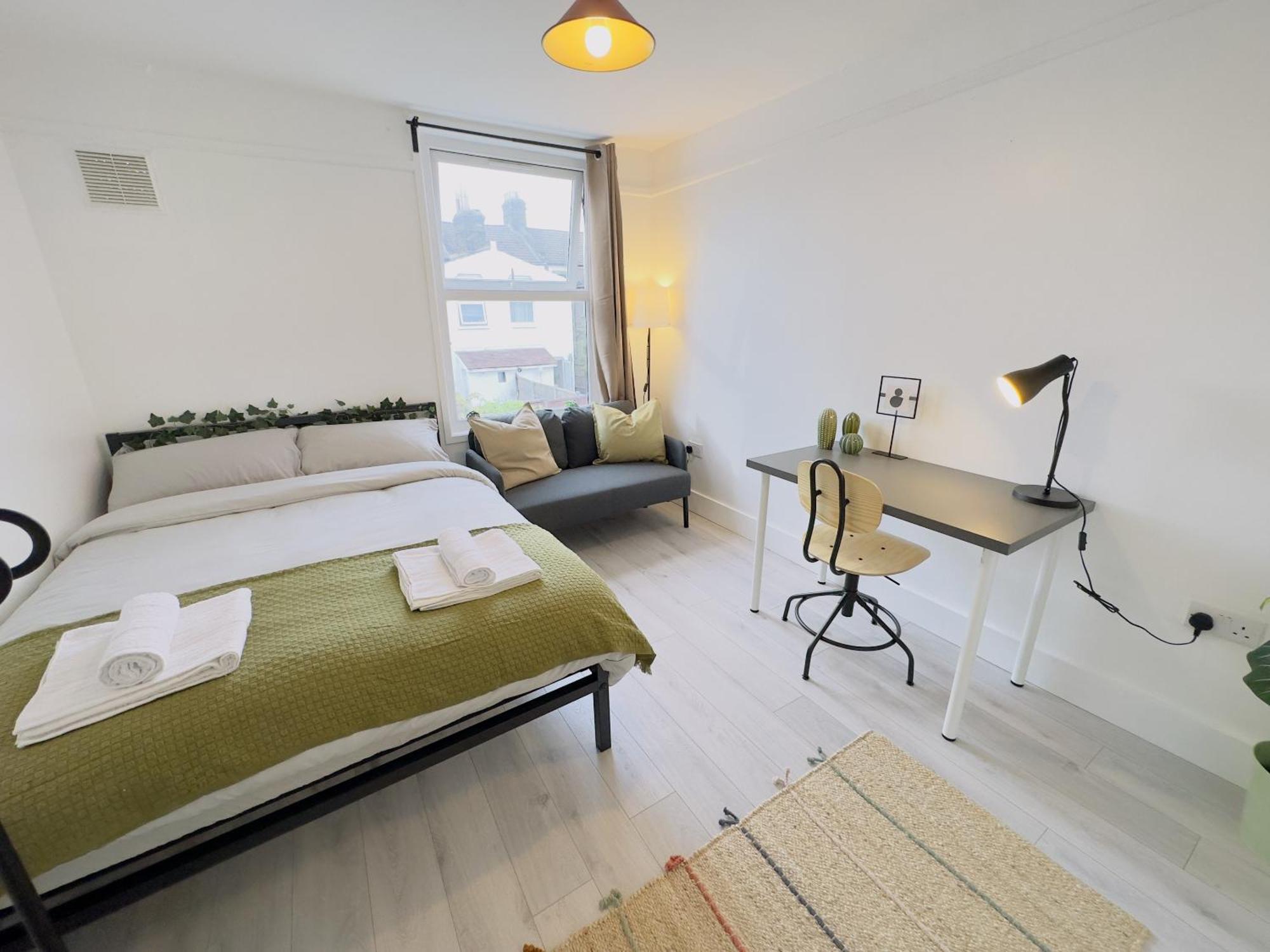 Double Room with Shared Bathroom