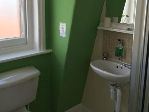 Triple Room Shower,1622096391:JPEG