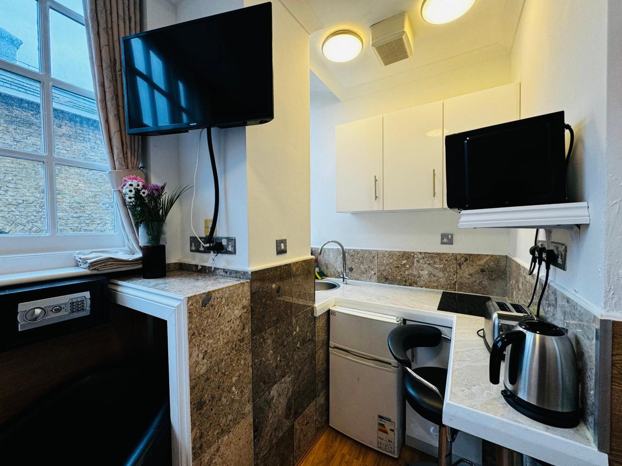 Economy Double Room