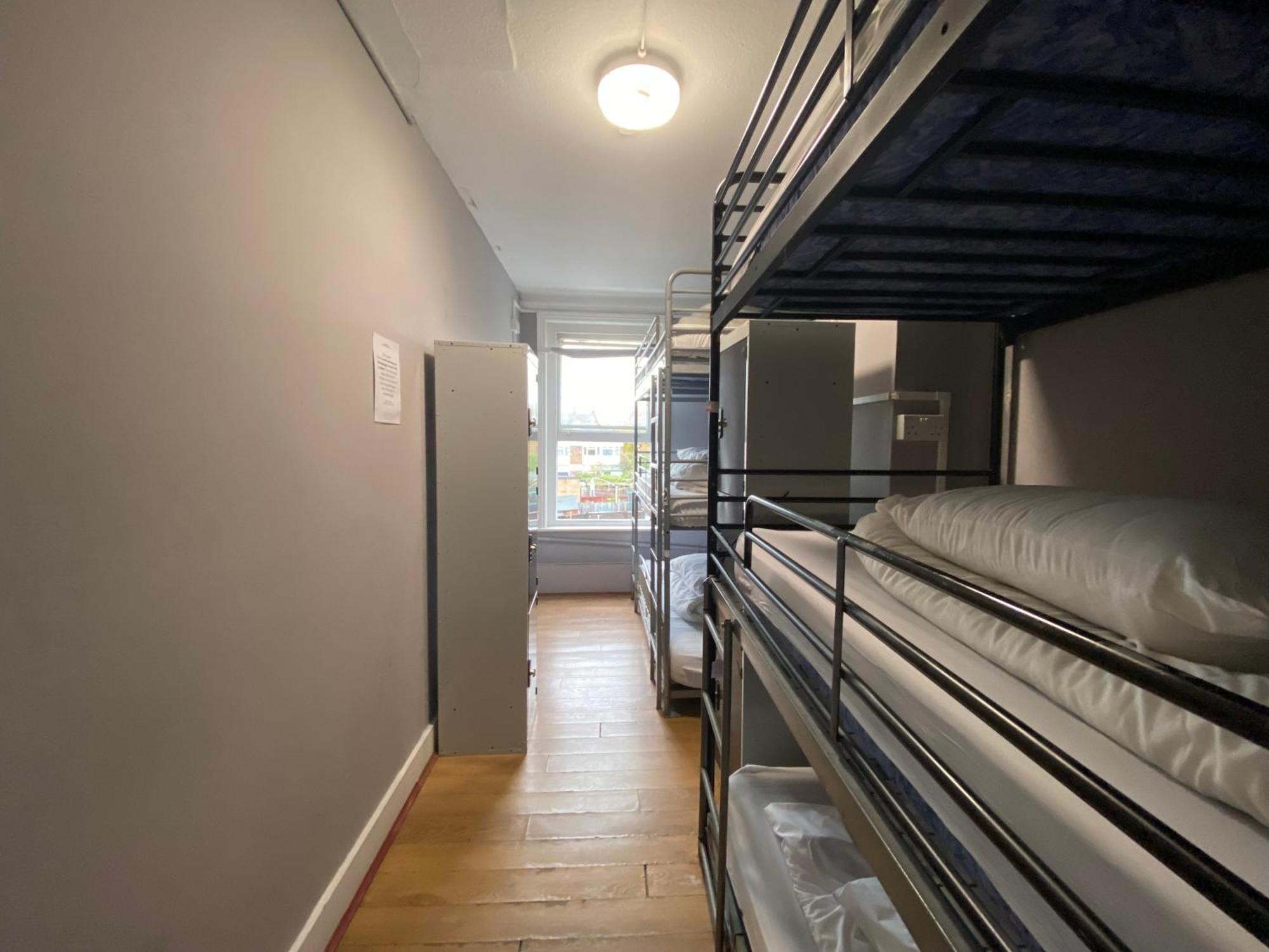 Bed 6-Bed Female Dormitory Room