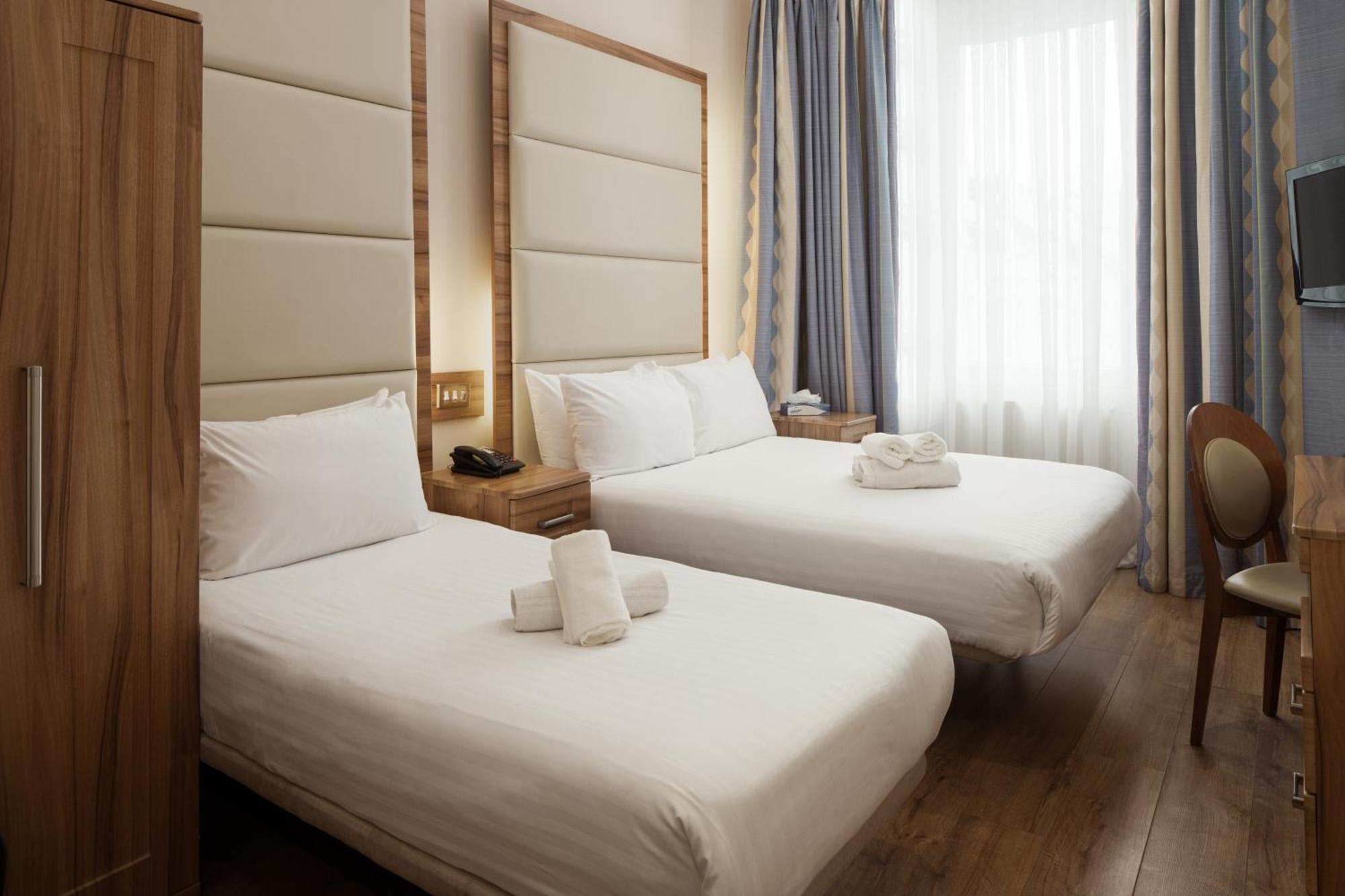 Triple Room,1643752272:JPEG