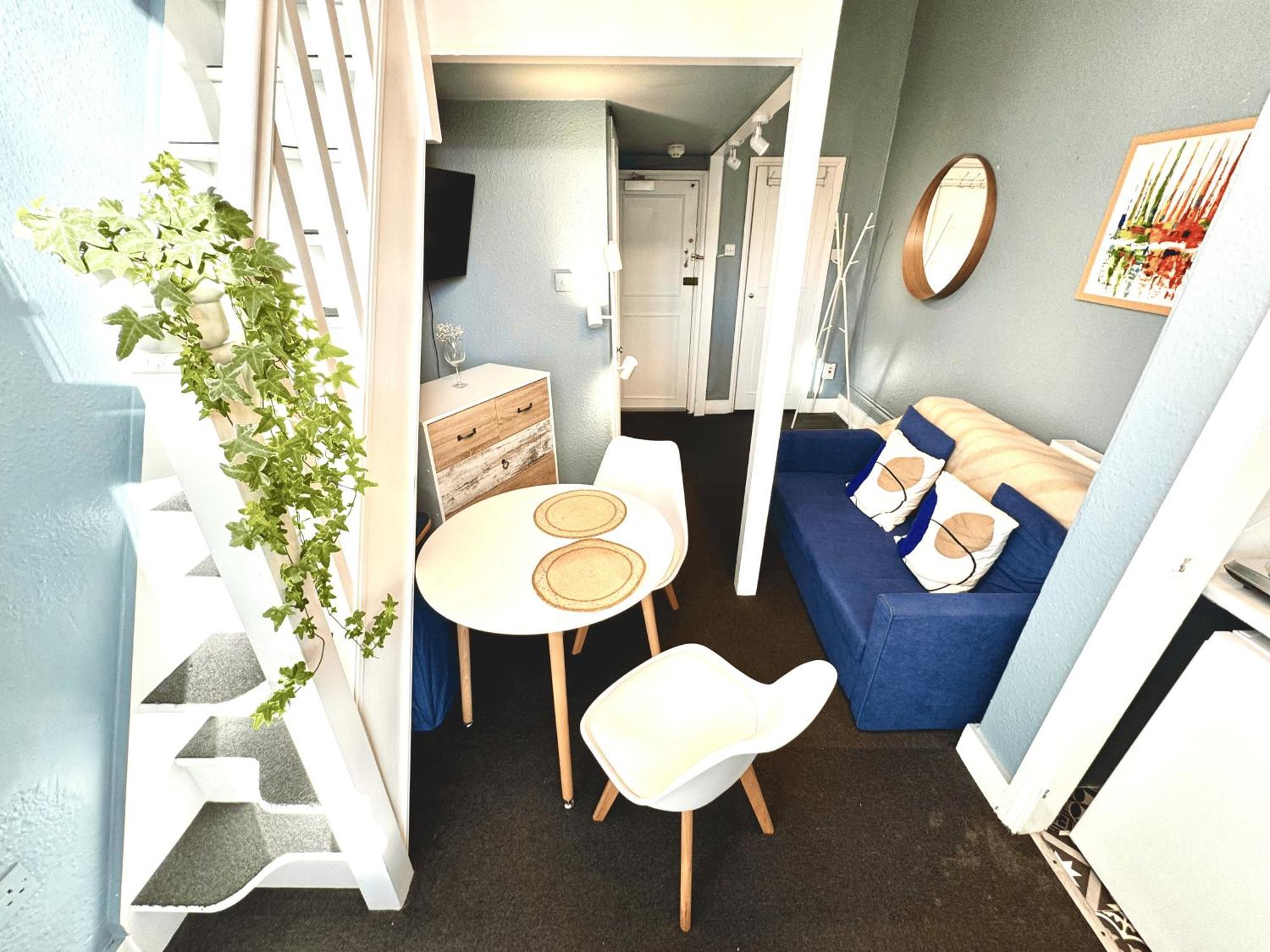 Studio Split Level