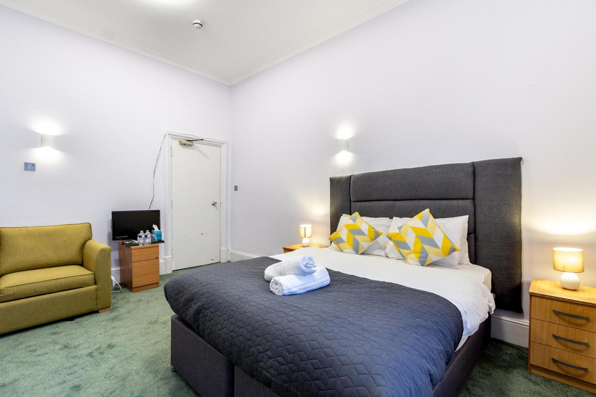 Double Room with Shared Bathroom
