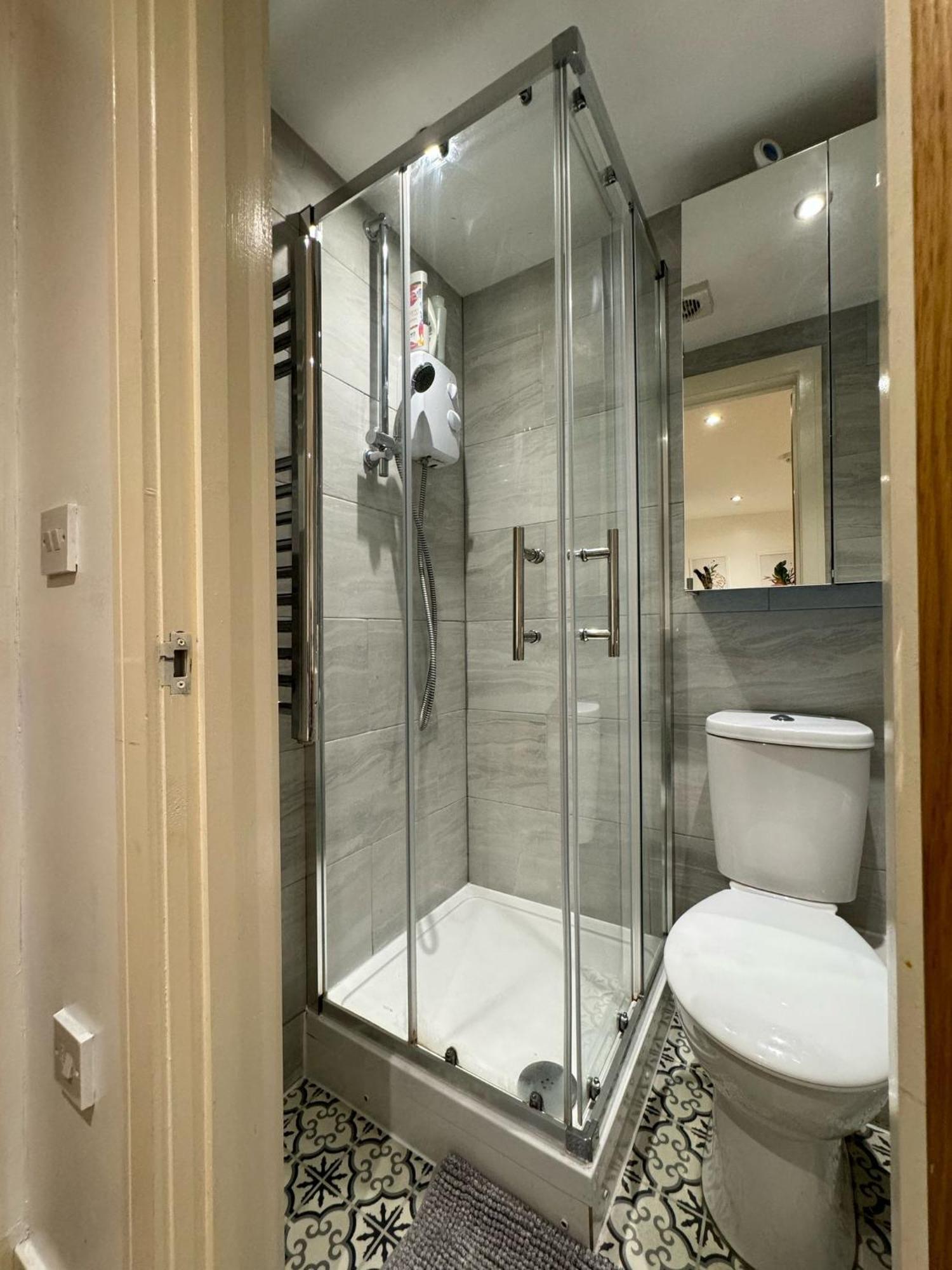 Deluxe Double Room,1668652883:JPEG