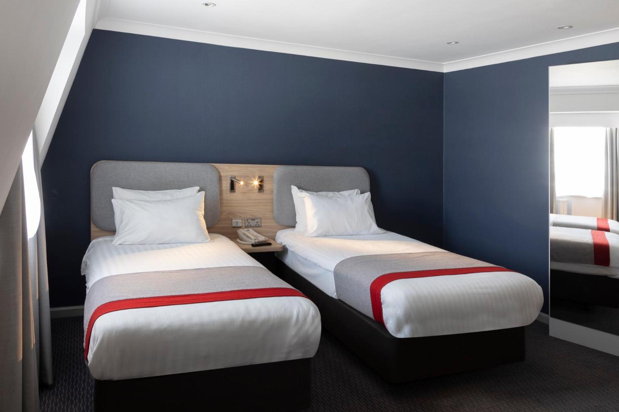 Standard Twin Room Hot