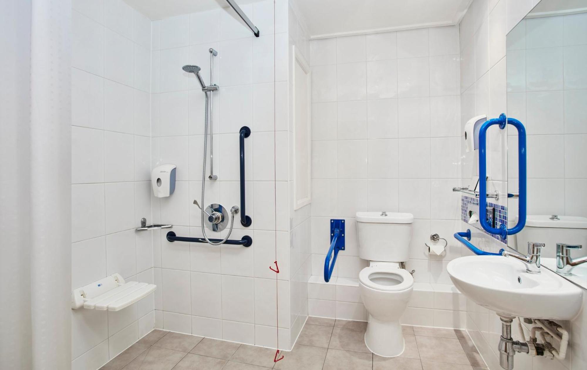 Standard Double Room Hot Accessible
