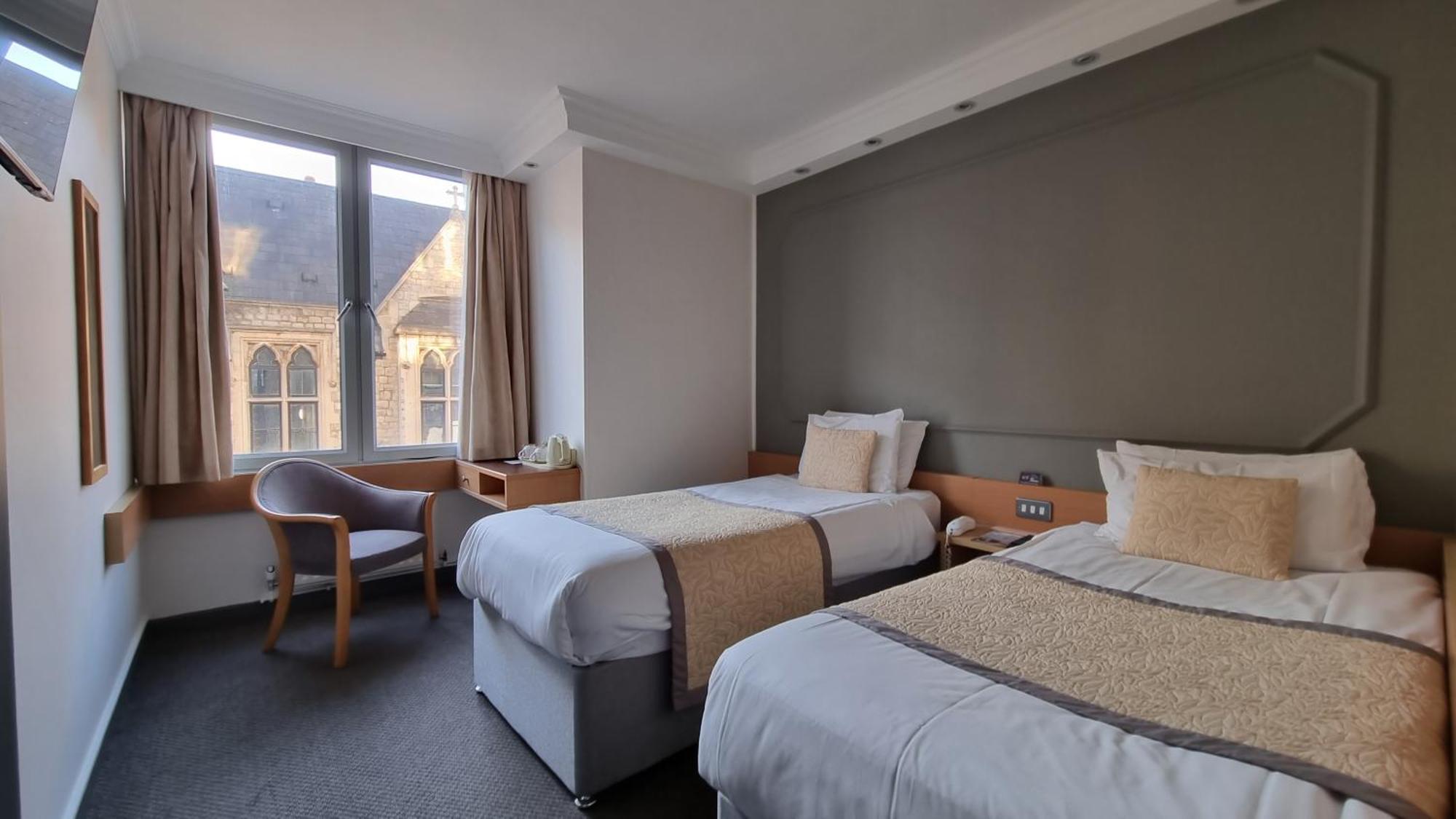 Superior Twin Room