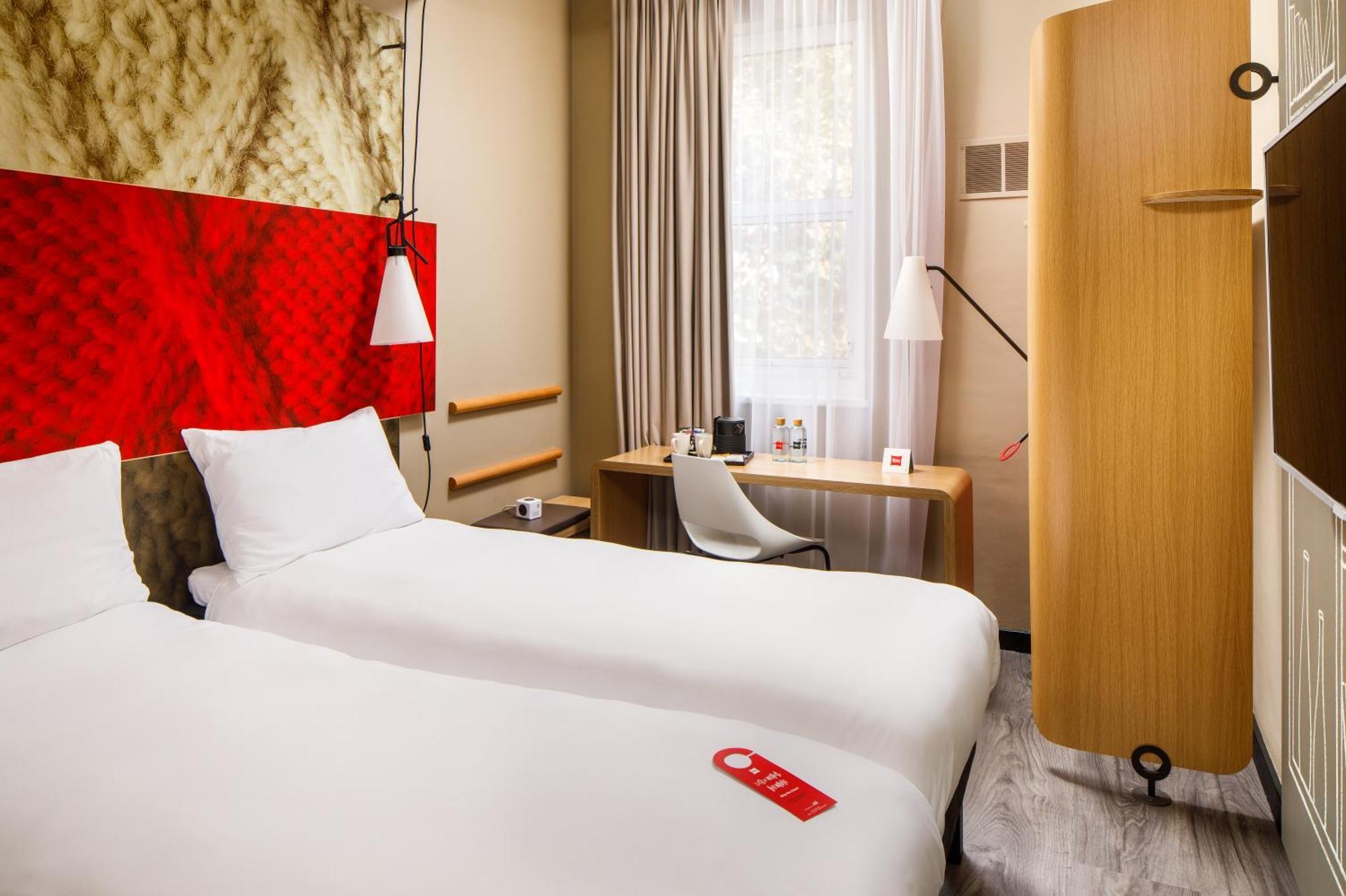 Accessible Room Two Single Beds
