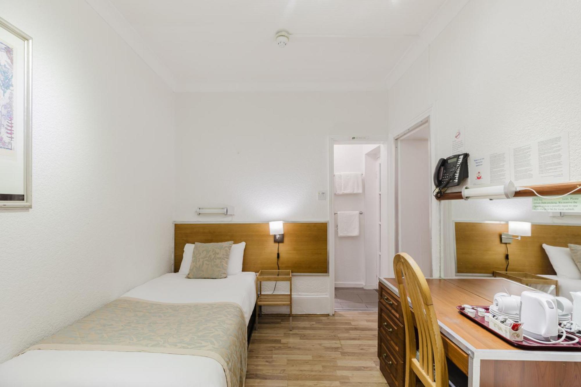 Standard Triple Room,1739404849:JPEG