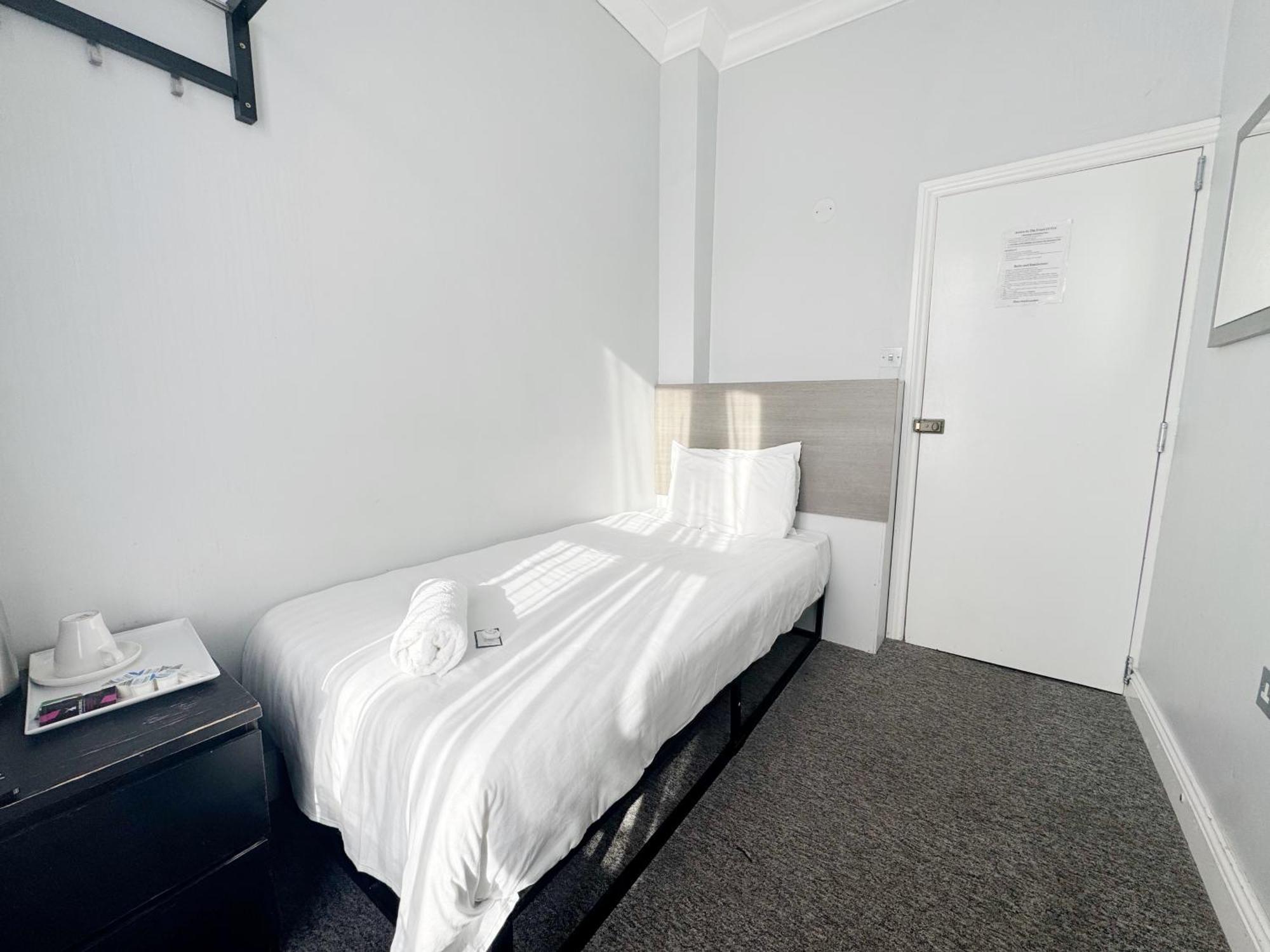 Budget Single Room