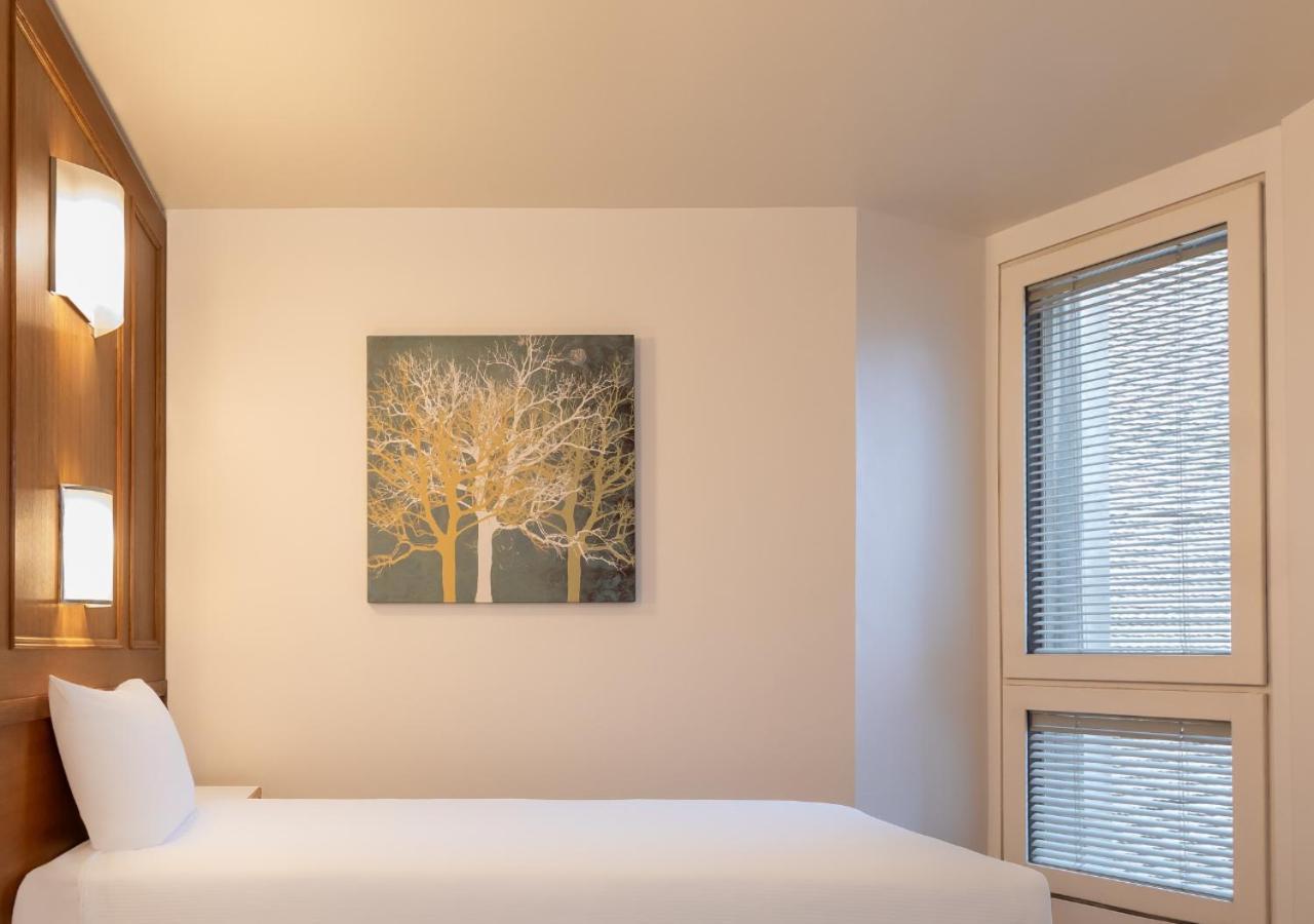 Urban Solo Room