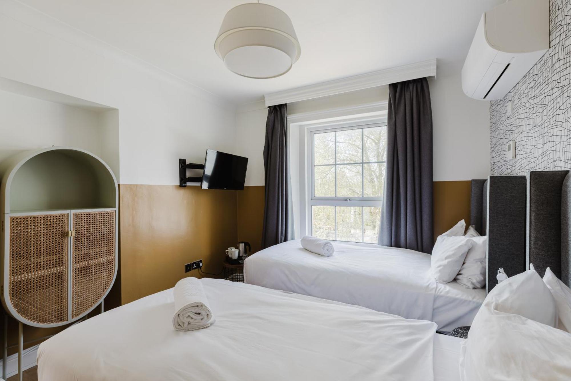 Superior Twin Room