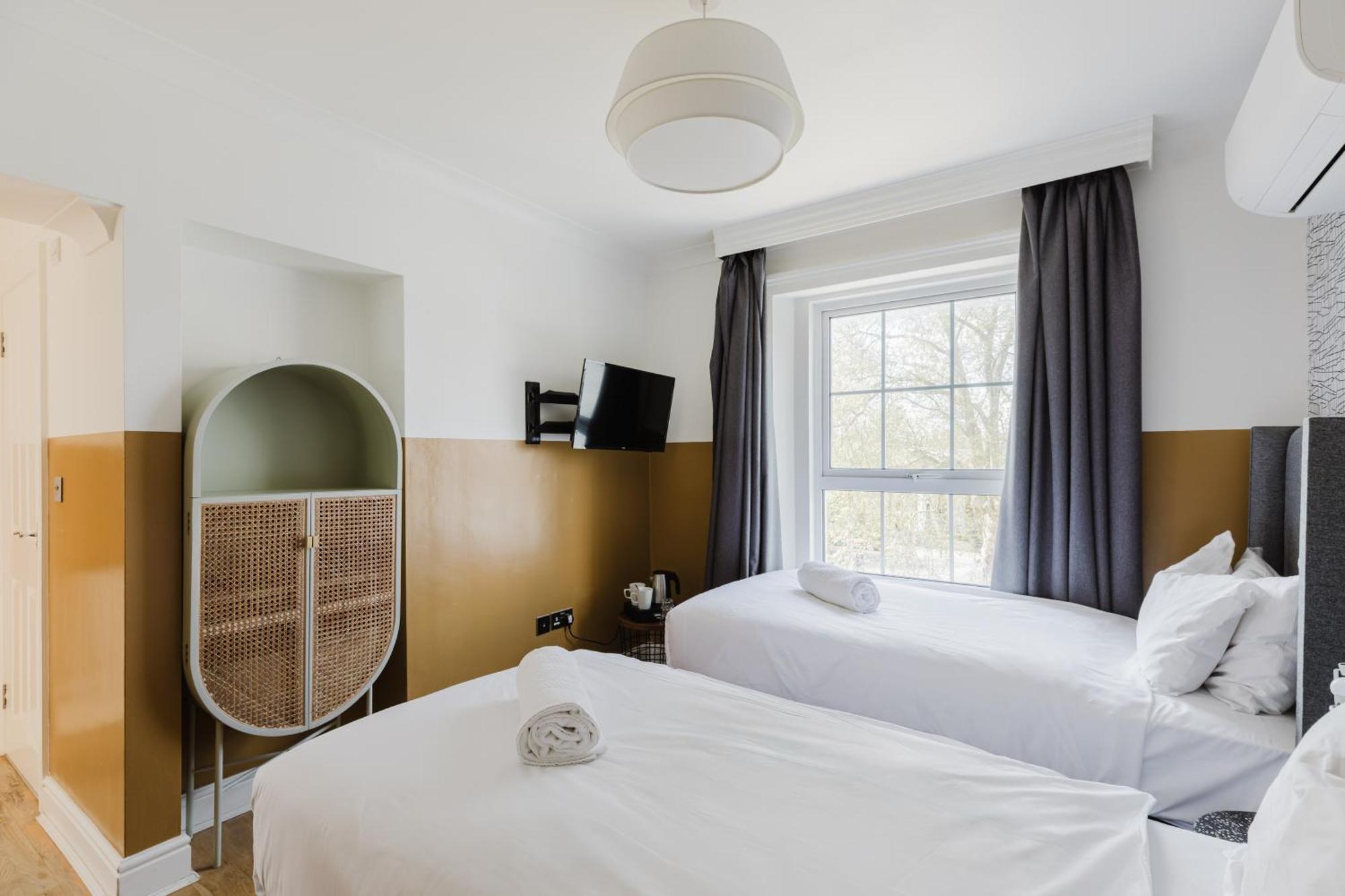 Superior Twin Room
