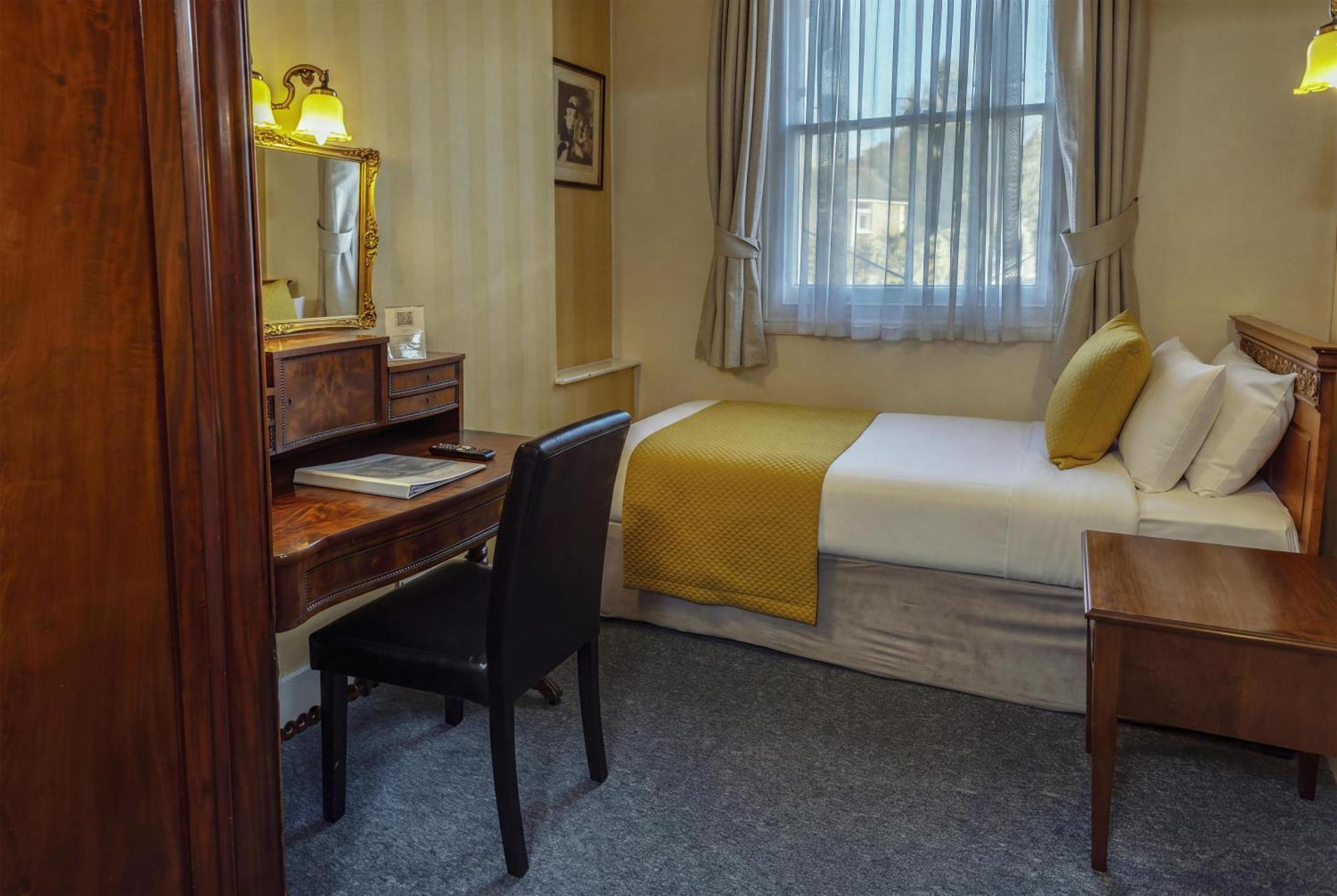 Standard Single Room Non-Smoking