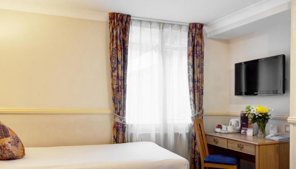 Classic Single Room