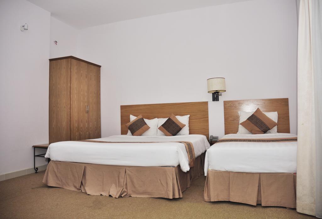 Bed 8-Bed Mixed Dormitory Room